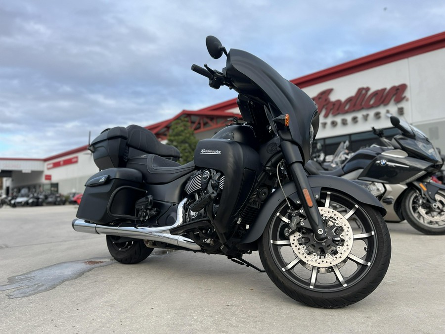 2022 Indian Motorcycle ROADMASTER DARK HORSE BLACK SMOKE 49ST Dark Horse