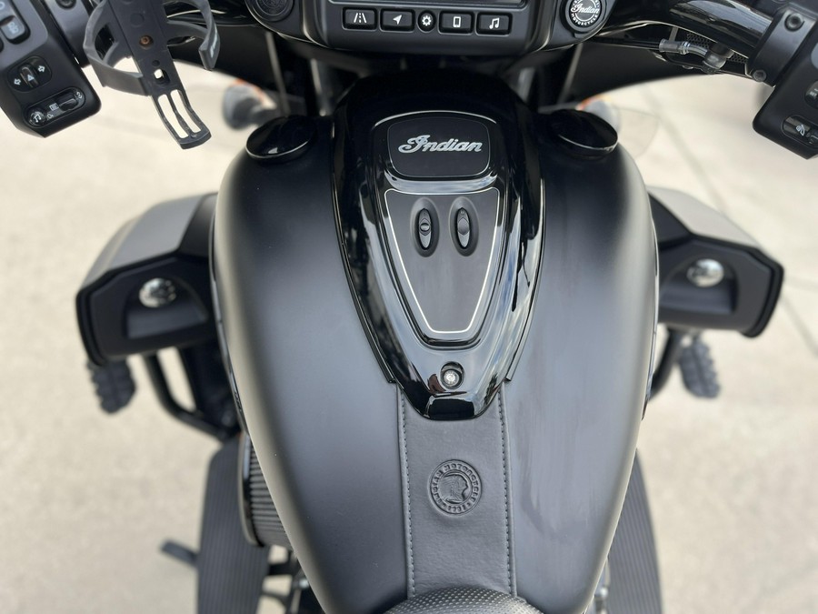 2022 Indian Motorcycle ROADMASTER DARK HORSE BLACK SMOKE 49ST Dark Horse