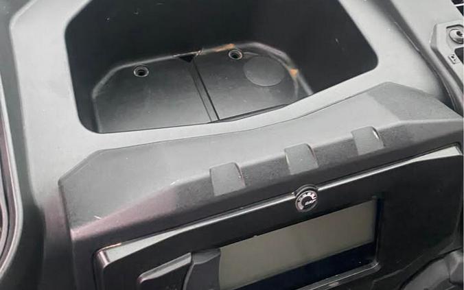 2021 Can-Am Defender DPS HD5