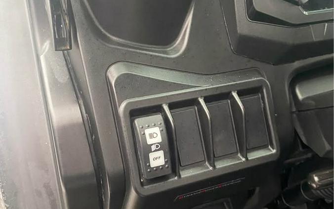 2021 Can-Am Defender DPS HD5