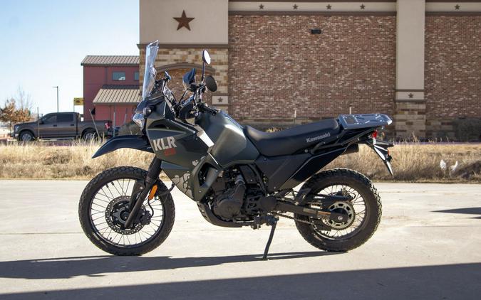 2025 Kawasaki KLR®650 Metallic Matte Old School Green ABS