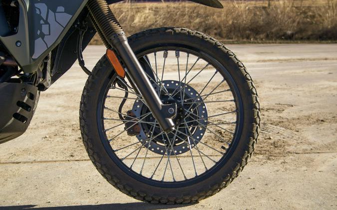 2025 Kawasaki KLR®650 Metallic Matte Old School Green ABS