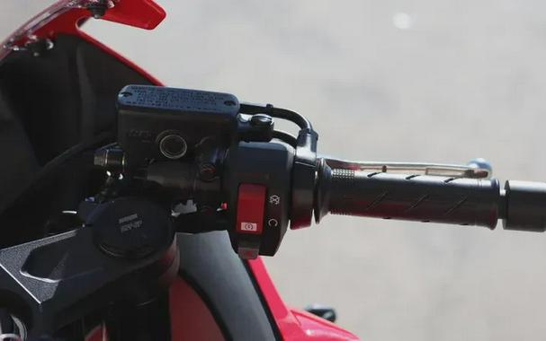 2026 HONDA CBR650R ECLUTCH