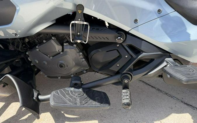 2023 Can-Am Spyder F3 Limited Dark Wheels