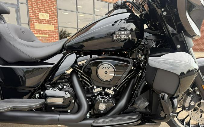 2026 Harley-Davidson Street Glide 3 Limited Vivid Black Black Trim
