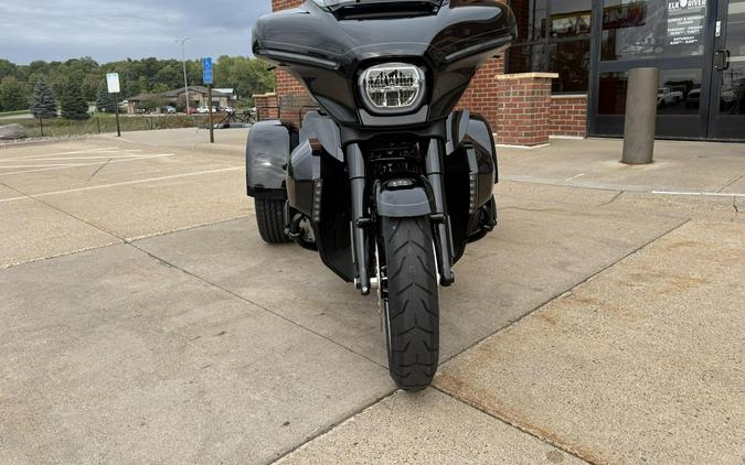 2026 Harley-Davidson Street Glide 3 Limited Vivid Black Black Trim