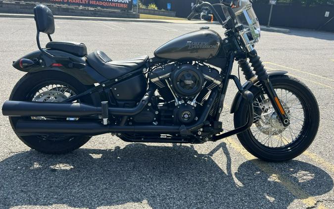 2020 Harley-Davidson Street Bob River Rock Gray