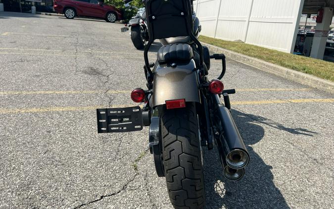 2020 Harley-Davidson Street Bob River Rock Gray