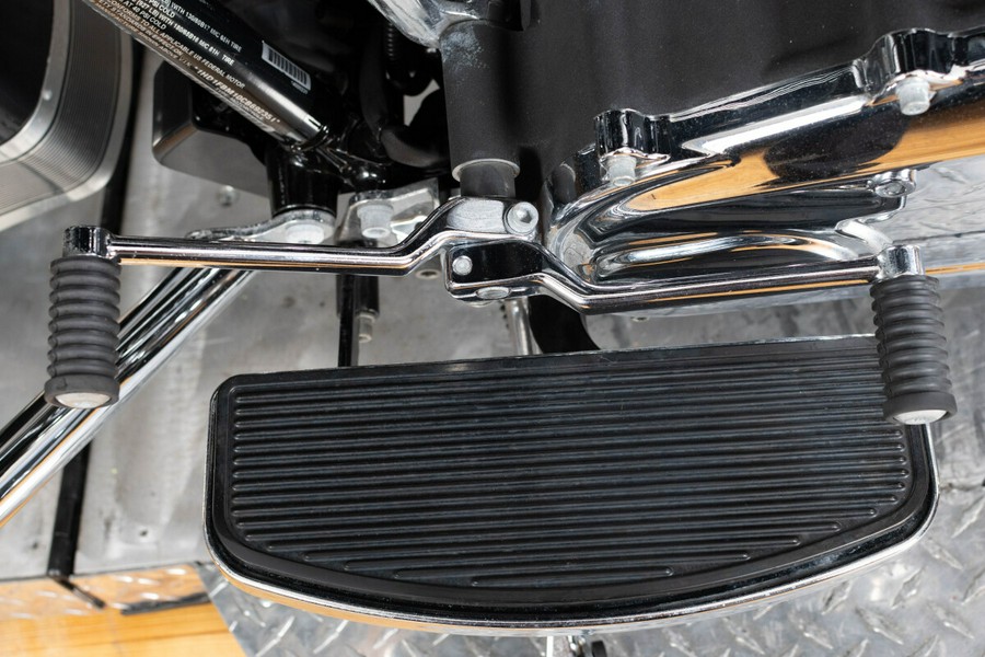 2012 Harley-Davidson Road King 103