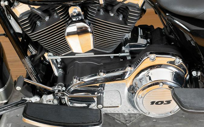2012 Harley-Davidson Road King 103