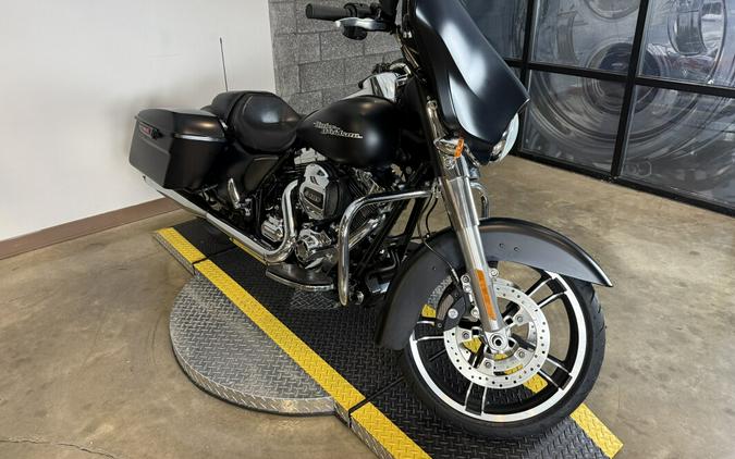 2016 Harley-Davidson® Street Glide® Special FLHXS