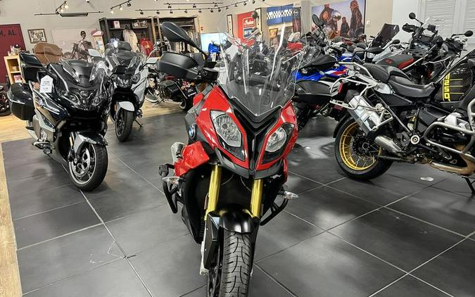 2016 BMW S 1000 XR Premium Racing Red