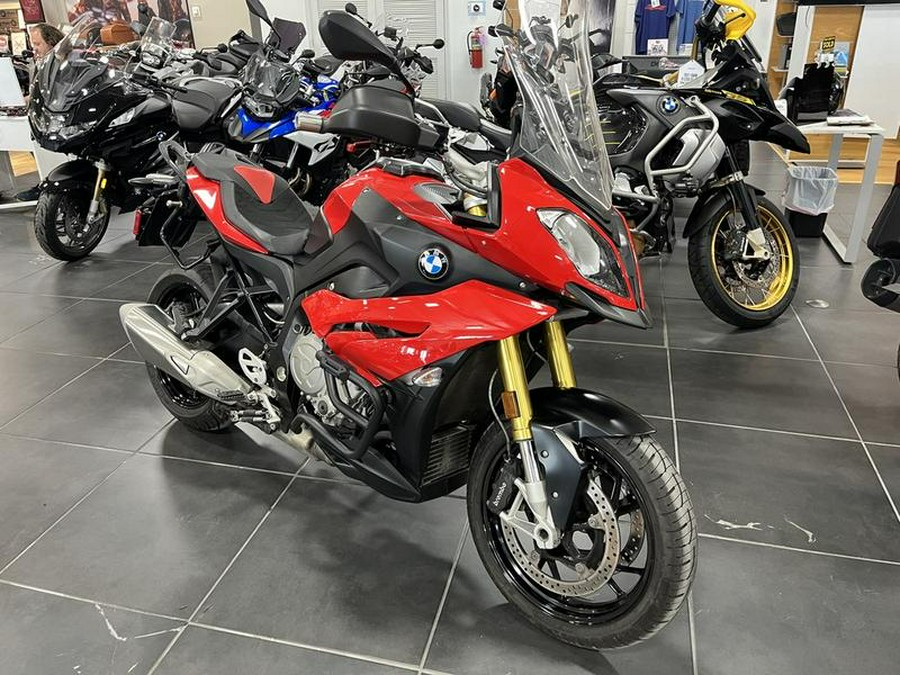 2016 BMW S 1000 XR Premium Racing Red