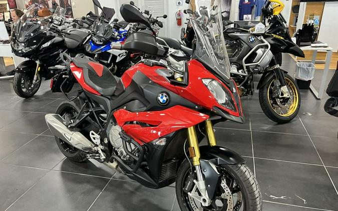 2016 BMW S 1000 XR Premium Racing Red