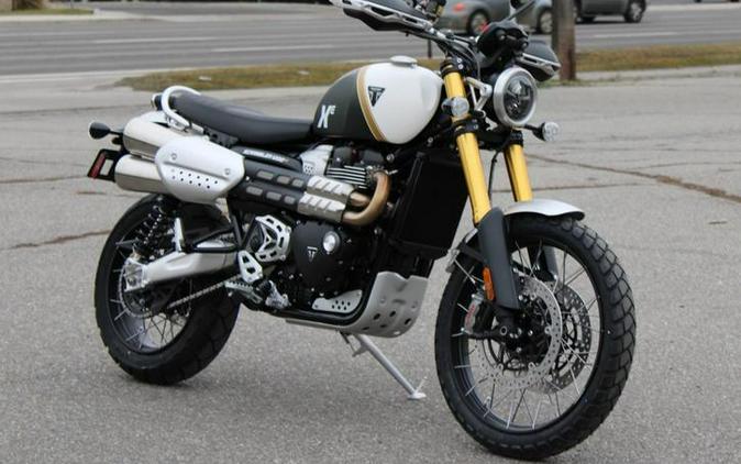 2026 Triumph Scrambler 1200 XE Matte khaki green