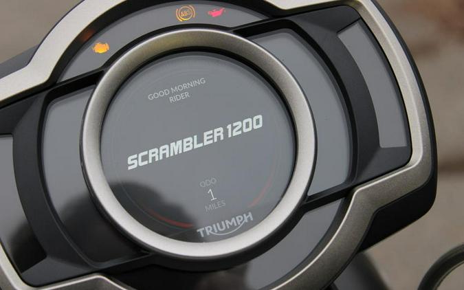 2026 Triumph Scrambler 1200 XE Matte khaki green