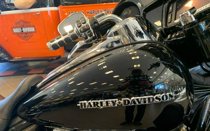 2018 Harley-Davidson Ultra Limited FLHTK