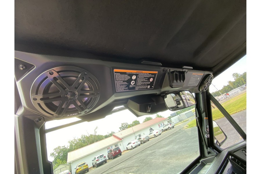 2026 DEFENDER LIMITED HD11 - Can-Am