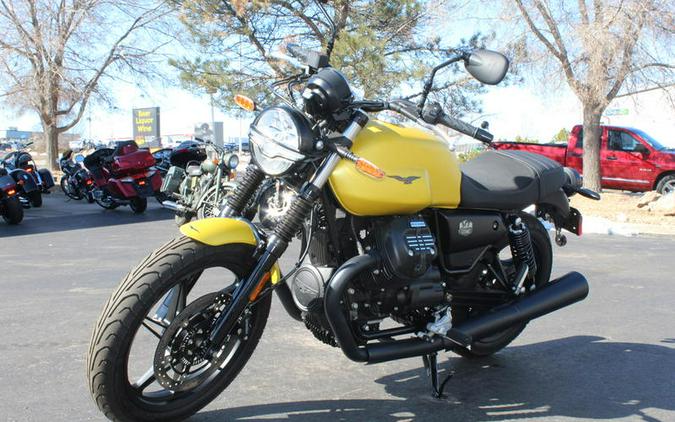 2023 Moto Guzzi V7 Stone