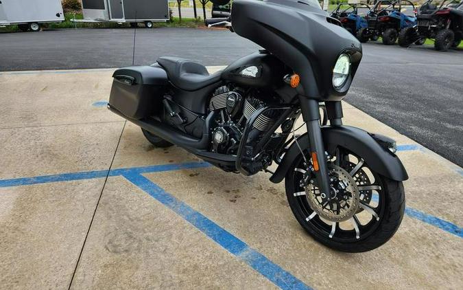 2020 Indian Motorcycle® Chieftain® Dark Horse® Thunder Black Smoke