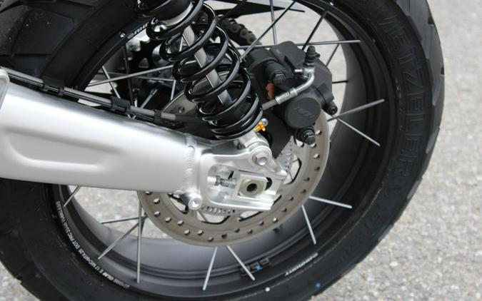 2026 Triumph Scrambler 1200 XE Matte khaki green