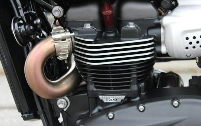 2026 Triumph Scrambler 1200 XE Matte khaki green