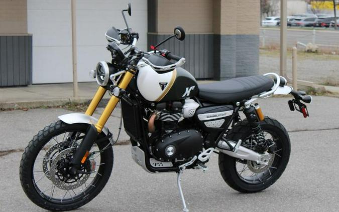 2026 Triumph Scrambler 1200 XE Matte khaki green