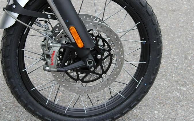 2026 Triumph Scrambler 1200 XE Matte khaki green