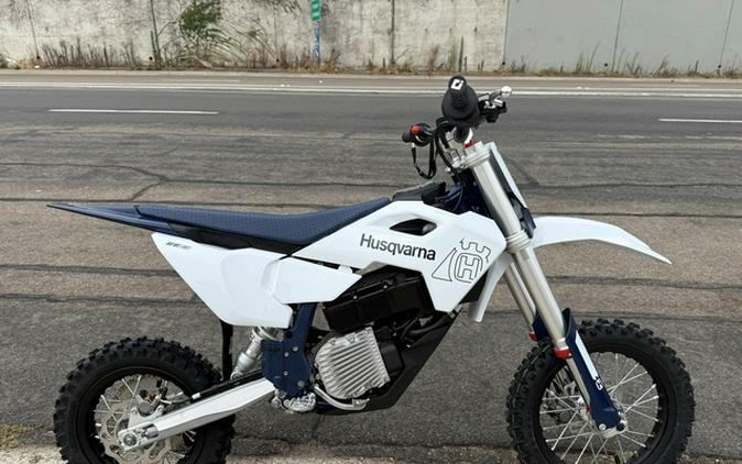2027 Husqvarna Motorcycles EE 5