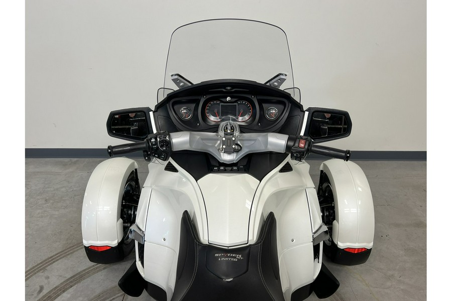 2012 Can-Am Spyder® RT SE5