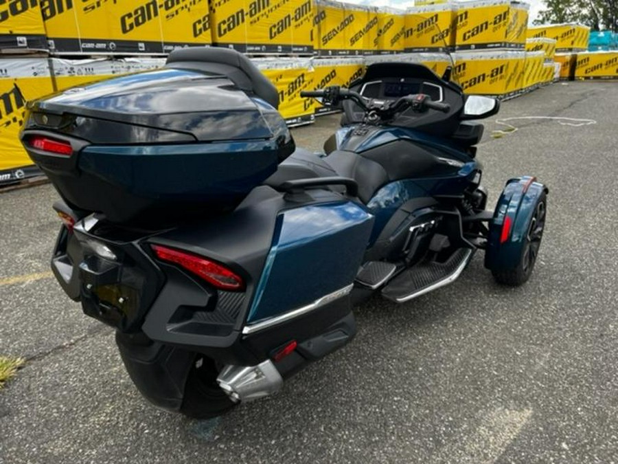 2020 Can-Am® Spyder® RT Limited Chrome