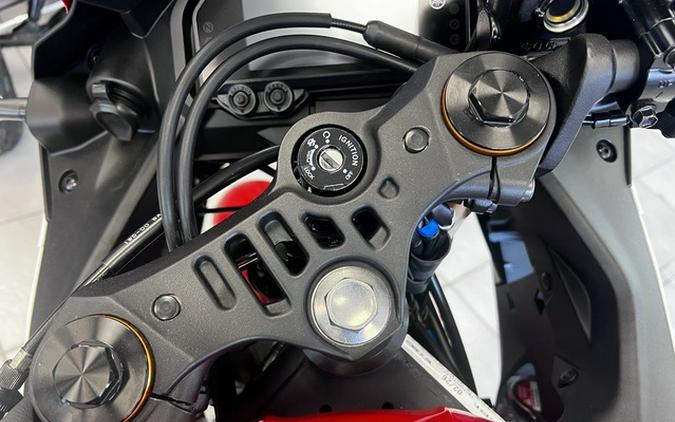 2026 Yamaha YZF R3 70Th Anniversary Edition