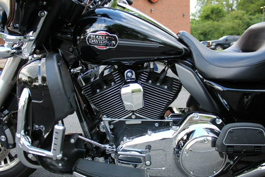 2013 Harley-Davidson Trike FLHTCUTG - Tri Glide Ultra Classic