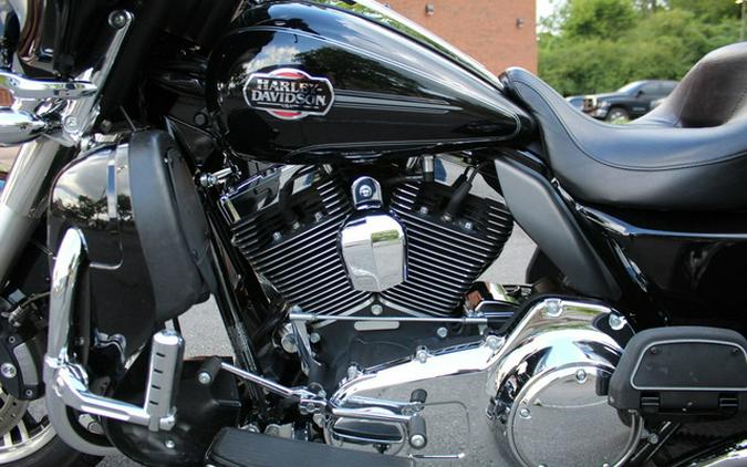 2013 Harley-Davidson Trike FLHTCUTG - Tri Glide Ultra Classic