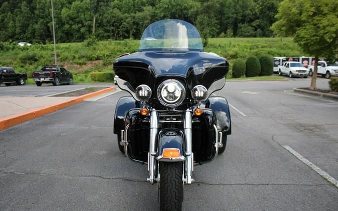 2013 Harley-Davidson Trike FLHTCUTG - Tri Glide Ultra Classic