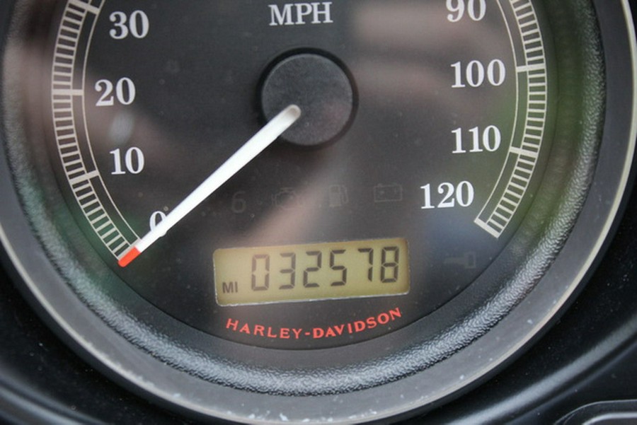 2013 Harley-Davidson Trike FLHTCUTG - Tri Glide Ultra Classic