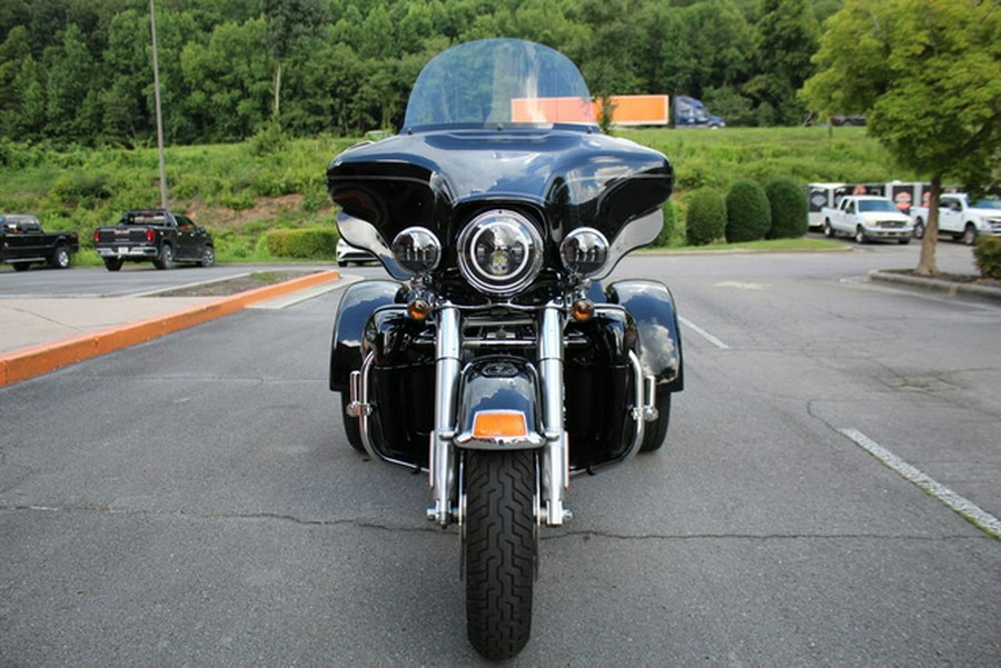 2013 Harley-Davidson Trike FLHTCUTG - Tri Glide Ultra Classic