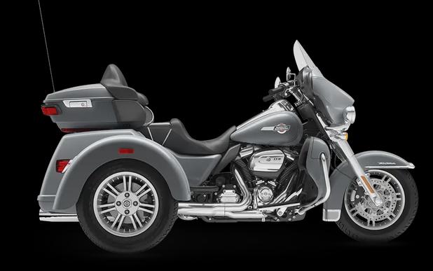 2023 FLHTCUTG Tri Glide® Ultra