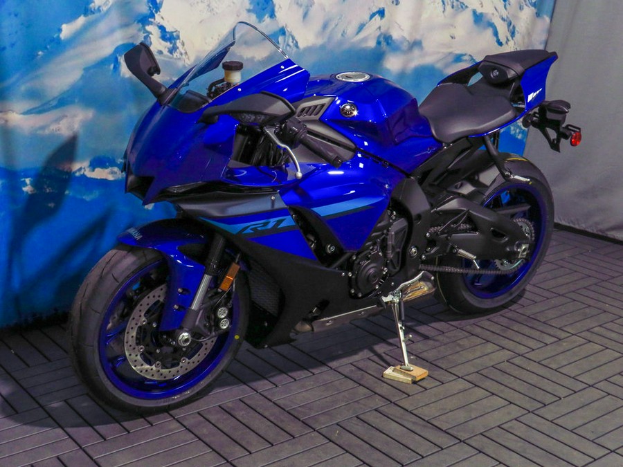 2024 Yamaha YZF-R1