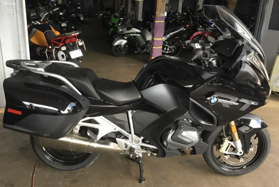 2022 BMW R 1250 RT Triple Black