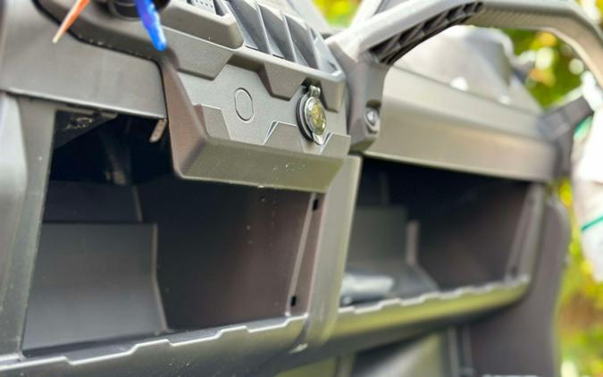 2025 Can-Am Defender DPS HD7