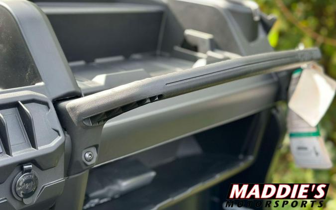 2025 Can-Am Defender DPS HD7