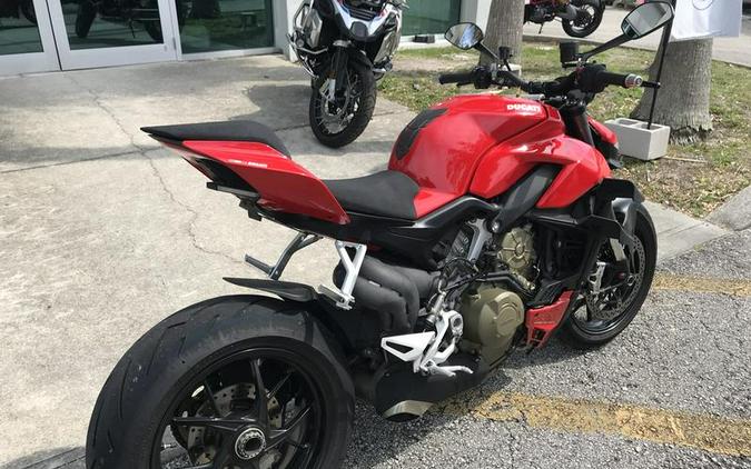 2021 Ducati Streetfighter V4 Ducati Red