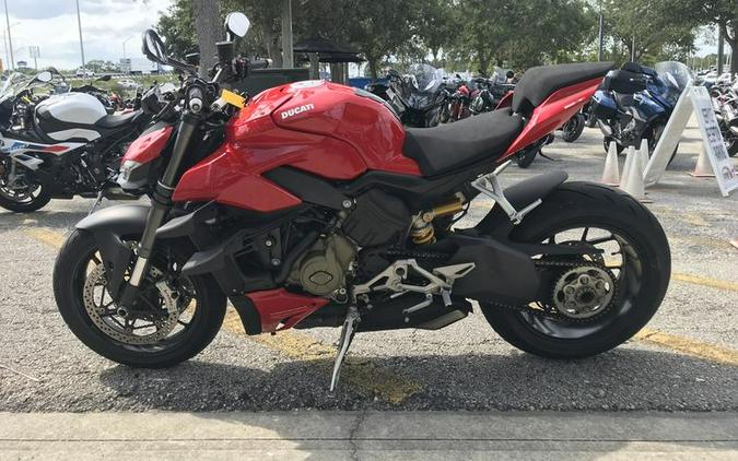 2021 Ducati Streetfighter V4 Ducati Red