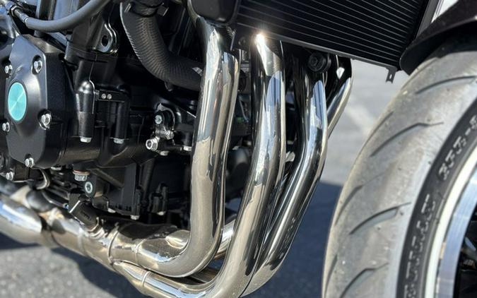 2025 Kawasaki Z900RS ABS