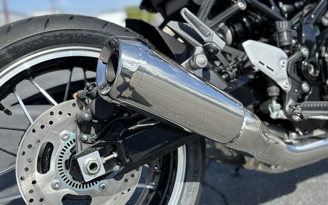 2025 Kawasaki Z900RS ABS