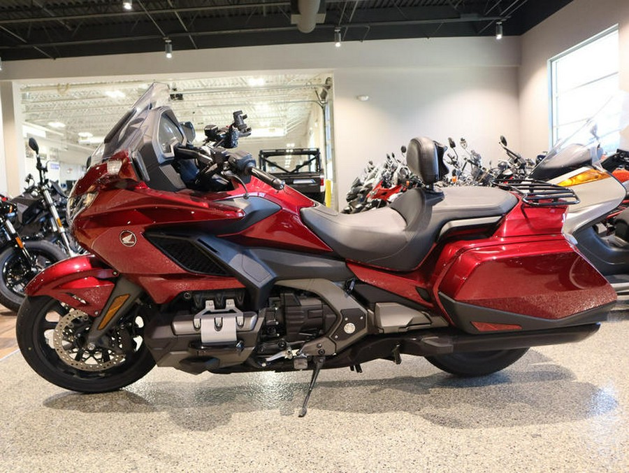 2018 Honda® Gold Wing Candy Ardent Red