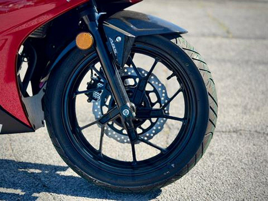 2025 Suzuki GSX250R ABS