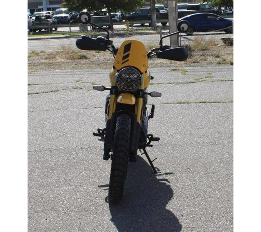 2026 Triumph Scrambler 400 XC Racing Yellow