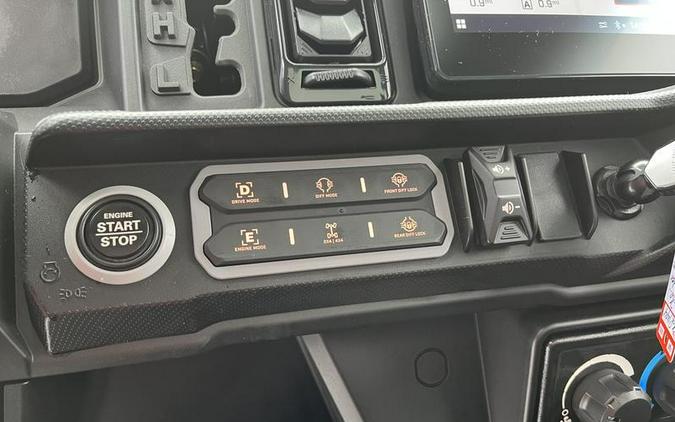 2026 Can-Am® Defender Limited HD11